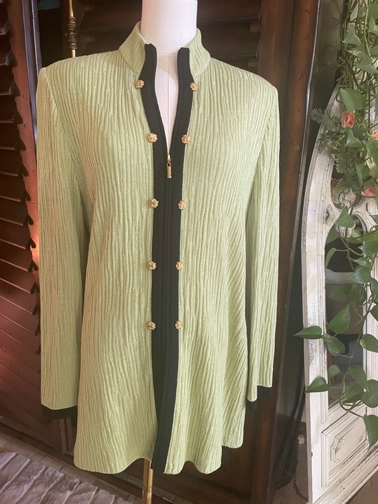 St. John Jackets & Blazers - St John Ribbed Long Cardigan with Black Trim Gold Logo Buttons Size 10